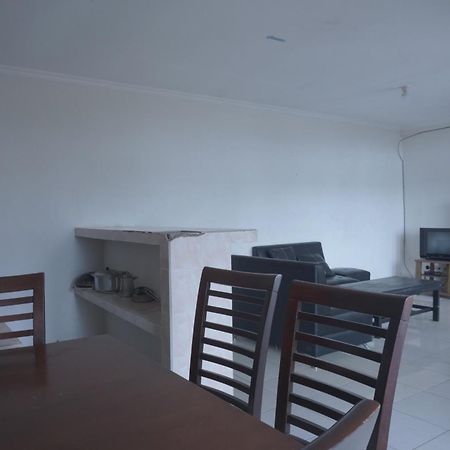 Готель Oyo Life 92977 Neba Kost Aesthetic Peladen Екстер'єр фото