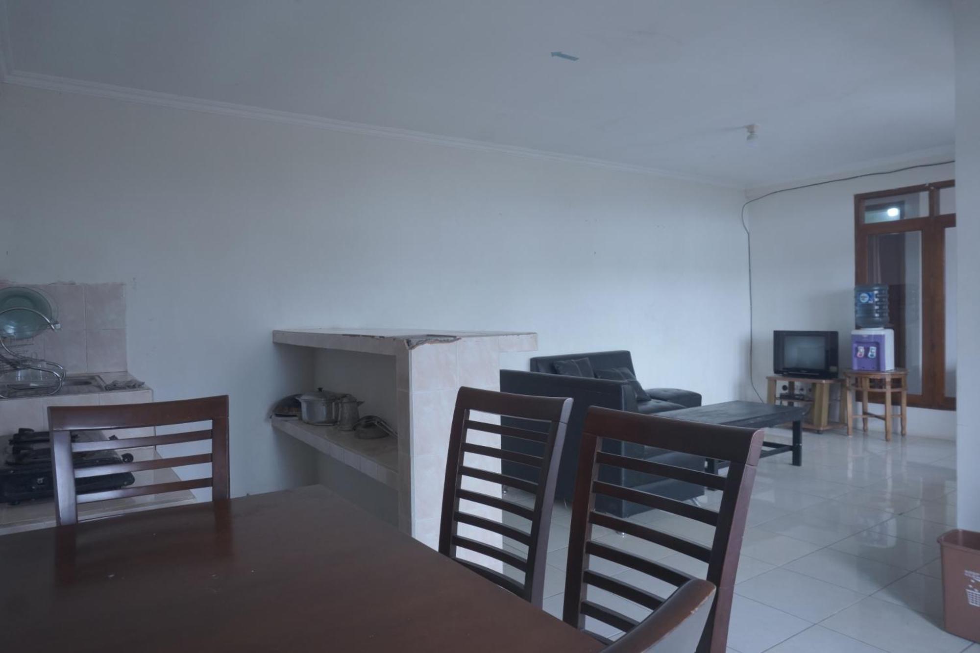 Готель Oyo Life 92977 Neba Kost Aesthetic Peladen Екстер'єр фото