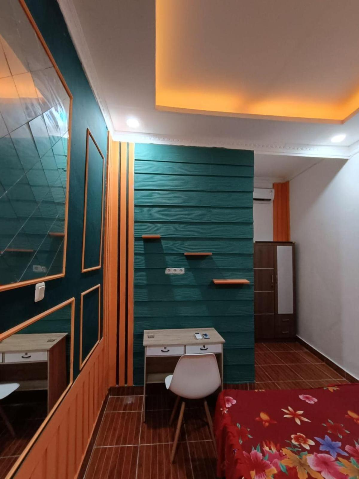 Готель Oyo Life 92977 Neba Kost Aesthetic Peladen Екстер'єр фото